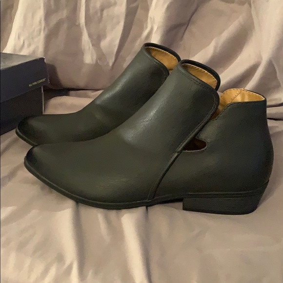 Black Booties - Picture 4 of 8